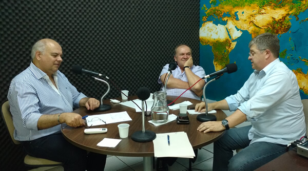 Fioretto, Vieira e Thomas Altmann na gravação do Programa Doutores da Terra